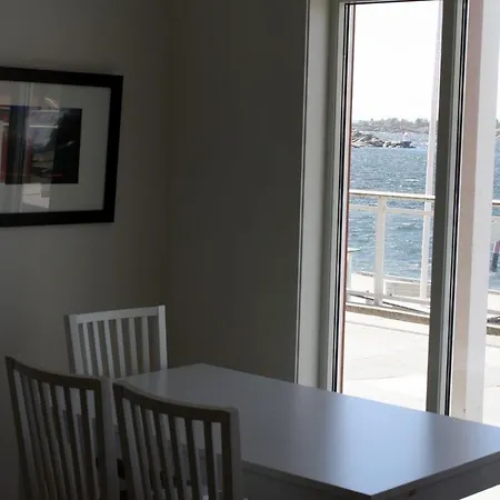 Stayplus Exclusive Seafront Holiday Villa