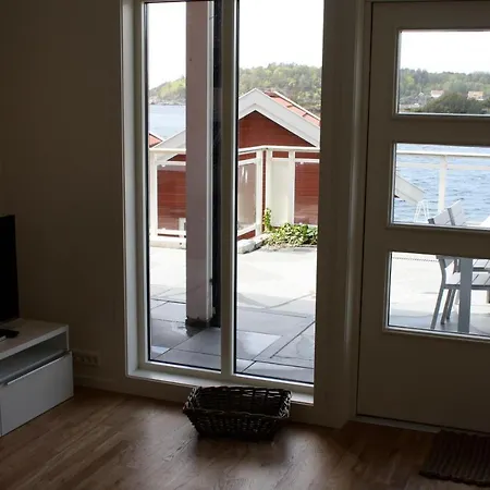 Stayplus Exclusive Seafront Holiday Villa